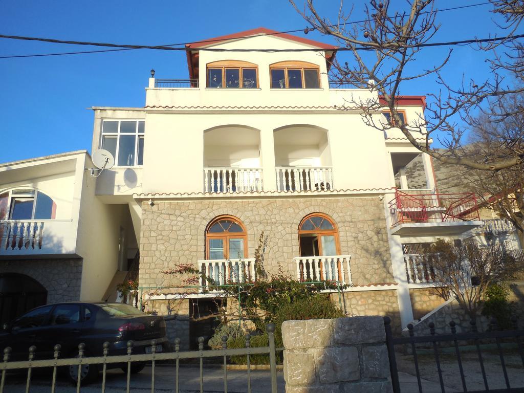 Apartments Veni Up Starigrad Paklenica Buitenkant foto